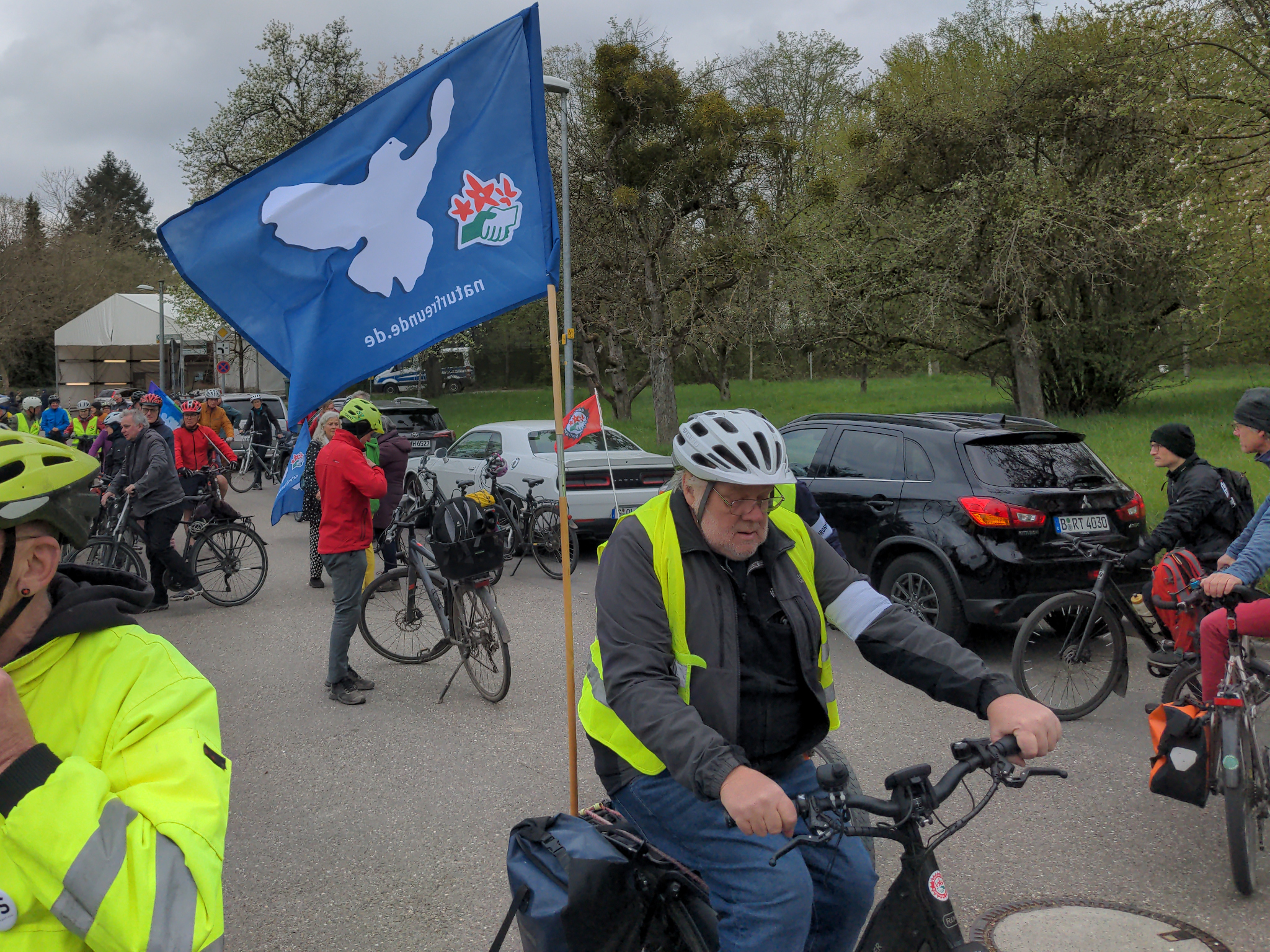 Foto vom Start der Raddemo in Stuttgart-Vaihingen